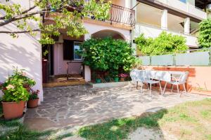 Zahrada ubytování Apartments Dara