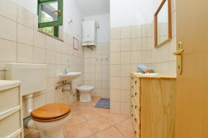 Galeriebild der Unterkunft Holiday home Maria with swimming pool in Vodice