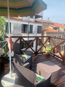 Balkón nebo terasa v ubytování Suite Attico con Altana