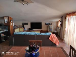 TV a/nebo společenská místnost v ubytování Terrazza sul Mare