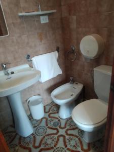 Koupelna v ubytování HOSTAL RESIDENCIA PRESIDENTE