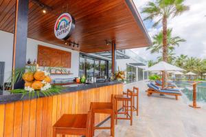 Bazén v ubytování Selectum Noa Resort Cam Ranh nebo v jeho okolí
