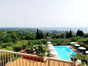 The swimming pool at or close to Hotel Valbella