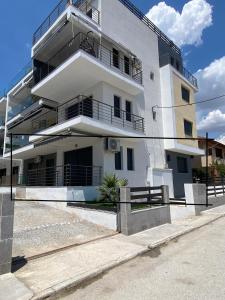 Budova, kde se apartmán nachází + 16 fotografií