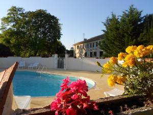 Gallery image of Logis de La Garenne in Mortagne-sur-Gironde