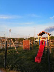 Area permainan anak di Nalu Seahouse