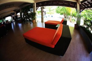 Un lugar para sentarse en Negril Treehouse Resort