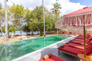 Bazén v ubytování Amahelia Luxury Resort & Restaurant - Gili Asahan nebo v jeho okolí