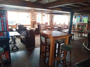 Gallery image of The Royal Oak in Weymouth