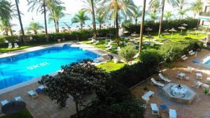 Bazén v ubytovaní Apartamento Marbella playa alebo v jeho blízkosti