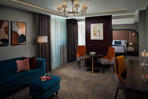 Зона вітальні в The Savoy Hotel