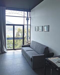 A seating area at Veranda lake view