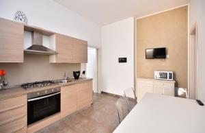 Cucina o angolo cottura di Damavi Suite 2