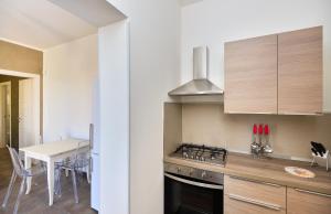Cucina o angolo cottura di Damavi Suite 2