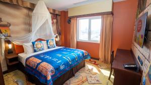 Postel nebo postele na pokoji v ubytování LEGOLAND Hotel Dubai