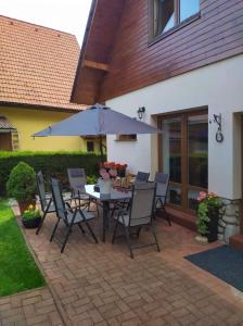 Patio alebo iná vonkajšia časť ubytovania Apartmánový dom Anna