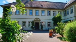 Foto dalla galleria di Schloss Sennfeld - Hotel & Restaurant & Veranstaltungsort a Adelsheim