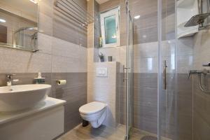 Bathroom sa STIGA 2 - two bedroom ap.