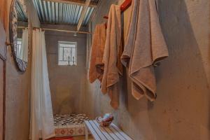 Un baño de THE LAZY LAPA