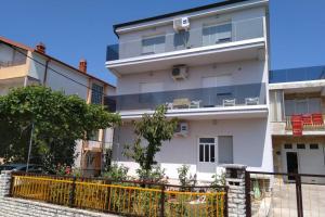 Budova, v ktorej sa apartmán nachádza
