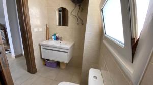 Ванная комната в Chalet Amwaj C2