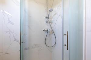 Koupelna v ubytování Apartmani "RUŽA"