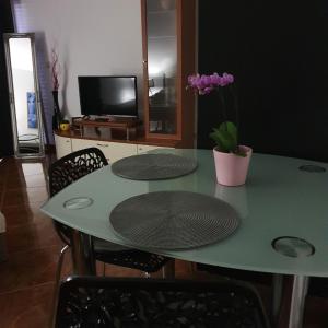 Telewizja i/lub zestaw kina domowego w obiekcie Studio Legend