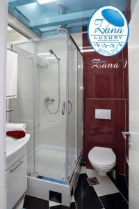 Kúpeľňa v ubytovaní Zana Luxury Studios Split center