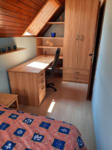Una cama o camas en una habitación de Sobe Tanja