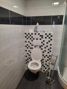Un baño de Sobe Tanja