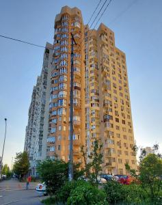 Afbeelding uit fotogalerij van Просторные апартаменты in Kiev