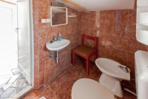 Kúpeľňa v ubytovaní Apartments & Rooms Strčić Petra
