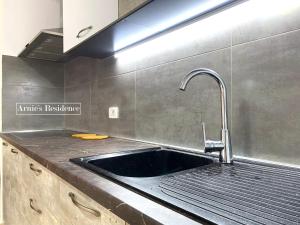 Arnie's - Seaside Promenade Residence - Image 12