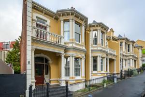 Gallery image of Inner City Executive Living on Stuart Street in Dunedin