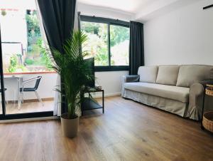 Apartaments Voralmar的休息区