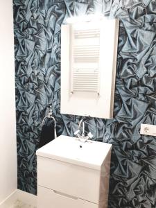 A bathroom at APARTAMENTO VISTAS AL MAR Sanxenxo