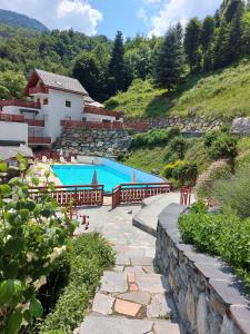 Gallery image of Hotel Les Chalets in Brides-les-Bains