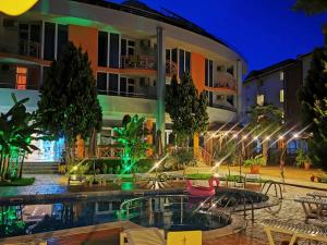 Bazén v ubytování Copacabana Hotel nebo v jeho okolí