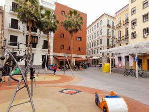 Detský kútik v ubytovaní Beautiful flat with balcony and wifi in Málaga Center