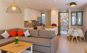 Posedenie v ubytovaní Pakio Luxury Villa : Private Cretan Holidays