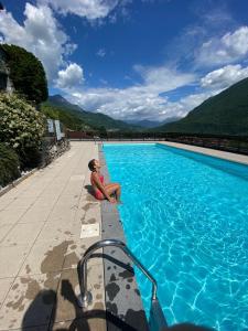 Bazén v ubytování Residenza I Laghi nebo v jeho okolí