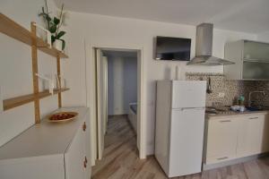 Cucina o angolo cottura di B&B Sea and Garden