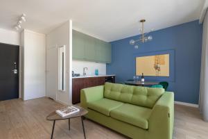 Posedenie v ubytovaní Karolkowa 28 II - Premium Apartments with Balcony by Noclegi Renters + 13 fotografií