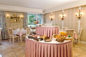 Gallery image of Wald-Hotel in Troisdorf