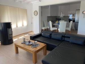 Kuchnia lub aneks kuchenny w obiekcie Villa Emilia 8 PAX