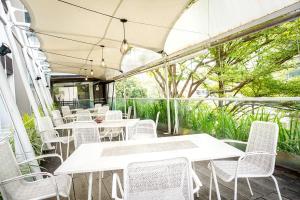 Restaurace v ubytování Andelir Hotel Simpang Lima Semarang