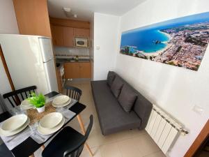 Dapur atau dapur kecil di Apartamentos AR Isern