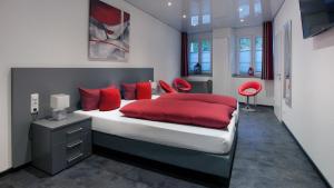 Postel nebo postele na pokoji v ubytování Hotel Zur Post