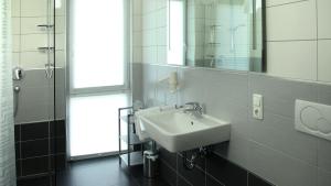 Koupelna v ubytování Hotel Zur Post