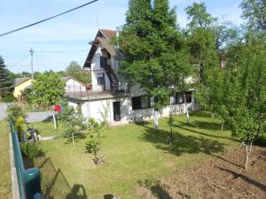 Vonkajšia záhrada v ubytovaní Apartment Paula